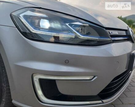 Серый Фольксваген e-Golf, объемом двигателя 0 л и пробегом 197 тыс. км за 15500 $, фото 54 на Automoto.ua