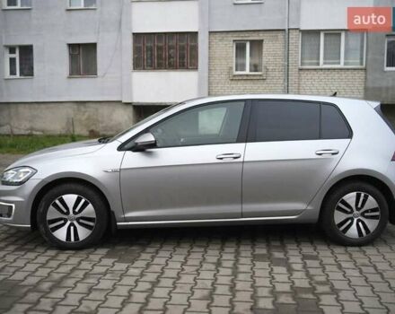 Серый Фольксваген e-Golf, объемом двигателя 0 л и пробегом 28 тыс. км за 12900 $, фото 3 на Automoto.ua