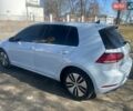 Серый Фольксваген e-Golf, объемом двигателя 0 л и пробегом 126 тыс. км за 11700 $, фото 9 на Automoto.ua
