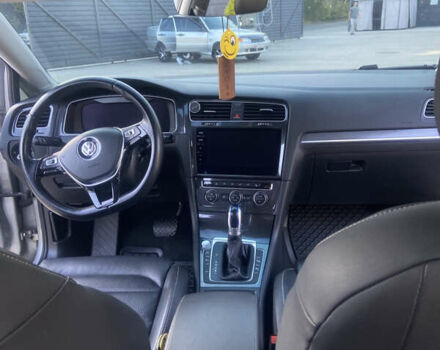 Серый Фольксваген e-Golf, объемом двигателя 0 л и пробегом 135 тыс. км за 14500 $, фото 10 на Automoto.ua