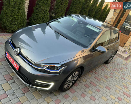 Серый Фольксваген e-Golf, объемом двигателя 0 л и пробегом 149 тыс. км за 12999 $, фото 58 на Automoto.ua