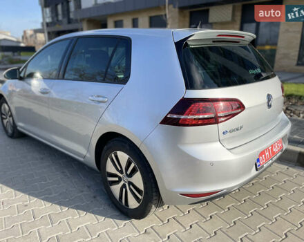 Серый Фольксваген e-Golf, объемом двигателя 0 л и пробегом 76 тыс. км за 9300 $, фото 28 на Automoto.ua