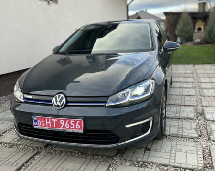 Серый Фольксваген e-Golf, объемом двигателя 0 л и пробегом 114 тыс. км за 12500 $, фото 3 на Automoto.ua