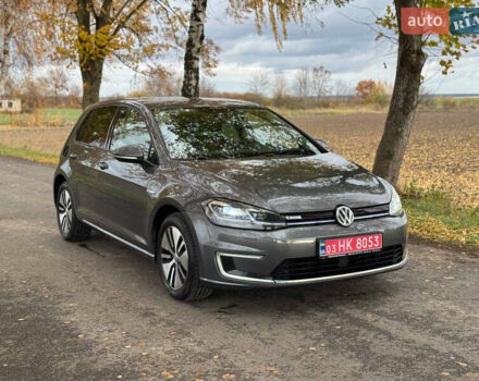 Серый Фольксваген e-Golf, объемом двигателя 0 л и пробегом 194 тыс. км за 11650 $, фото 2 на Automoto.ua