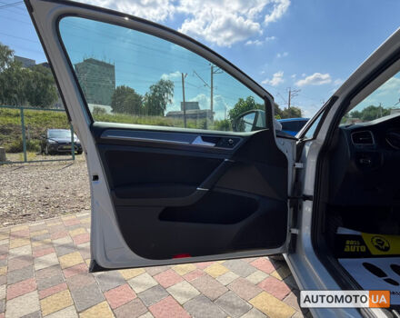 Сірий Фольксваген e-Golf, об'ємом двигуна 36 л та пробігом 99 тис. км за 14250 $, фото 8 на Automoto.ua