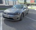 Серый Фольксваген e-Golf, объемом двигателя 0 л и пробегом 118 тыс. км за 13999 $, фото 2 на Automoto.ua