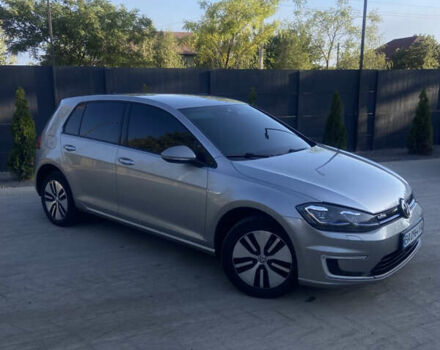 Серый Фольксваген e-Golf, объемом двигателя 0 л и пробегом 135 тыс. км за 14500 $, фото 5 на Automoto.ua