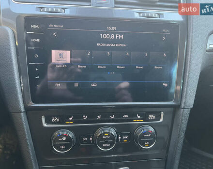 Серый Фольксваген e-Golf, объемом двигателя 0 л и пробегом 149 тыс. км за 12999 $, фото 7 на Automoto.ua