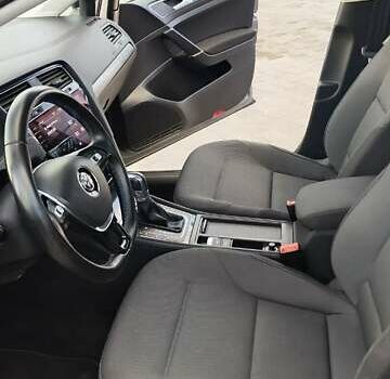 Сірий Фольксваген e-Golf, об'ємом двигуна 0 л та пробігом 91 тис. км за 15100 $, фото 21 на Automoto.ua