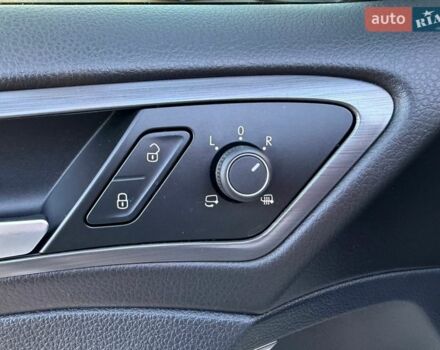 Серый Фольксваген e-Golf, объемом двигателя 0 л и пробегом 142 тыс. км за 14200 $, фото 15 на Automoto.ua