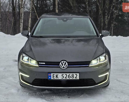 Серый Фольксваген e-Golf, объемом двигателя 0 л и пробегом 159 тыс. км за 12499 $, фото 4 на Automoto.ua