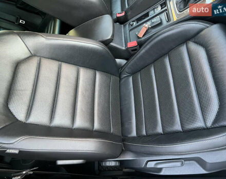 Серый Фольксваген e-Golf, объемом двигателя 0 л и пробегом 149 тыс. км за 12999 $, фото 42 на Automoto.ua