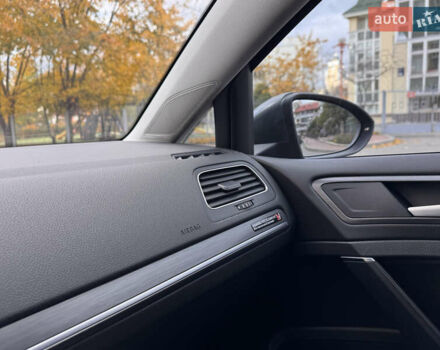 Сірий Фольксваген e-Golf, об'ємом двигуна 0 л та пробігом 190 тис. км за 11500 $, фото 36 на Automoto.ua