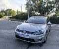 Серый Фольксваген e-Golf, объемом двигателя 0 л и пробегом 85 тыс. км за 14500 $, фото 4 на Automoto.ua