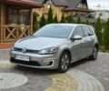 Серый Фольксваген e-Golf, объемом двигателя 0 л и пробегом 63 тыс. км за 15500 $, фото 124 на Automoto.ua