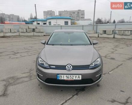 Серый Фольксваген e-Golf, объемом двигателя 0 л и пробегом 71 тыс. км за 11200 $, фото 1 на Automoto.ua