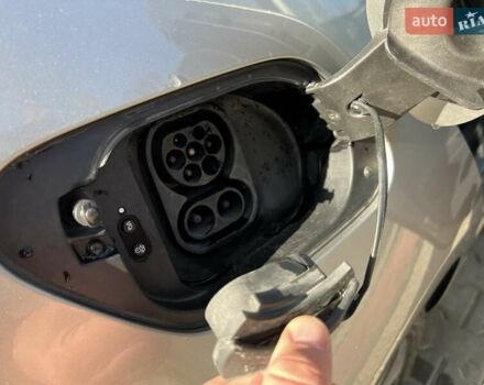 Серый Фольксваген e-Golf, объемом двигателя 0 л и пробегом 124 тыс. км за 12600 $, фото 25 на Automoto.ua