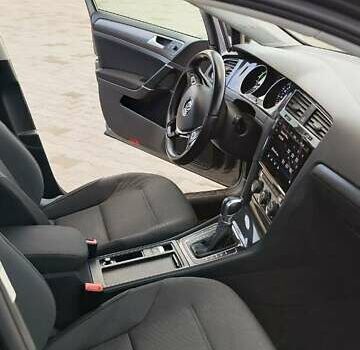 Сірий Фольксваген e-Golf, об'ємом двигуна 0 л та пробігом 91 тис. км за 15100 $, фото 23 на Automoto.ua