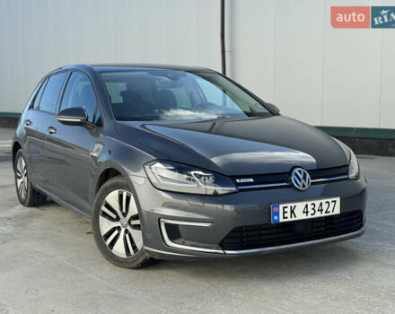 Серый Фольксваген e-Golf, объемом двигателя 0 л и пробегом 120 тыс. км за 12000 $, фото 6 на Automoto.ua