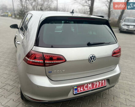 Серый Фольксваген e-Golf, объемом двигателя 0 л и пробегом 115 тыс. км за 9600 $, фото 7 на Automoto.ua
