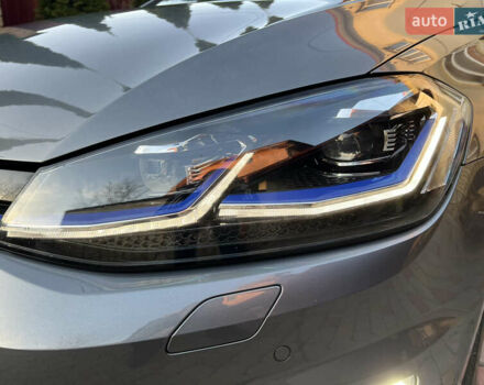 Серый Фольксваген e-Golf, объемом двигателя 0 л и пробегом 149 тыс. км за 12999 $, фото 53 на Automoto.ua
