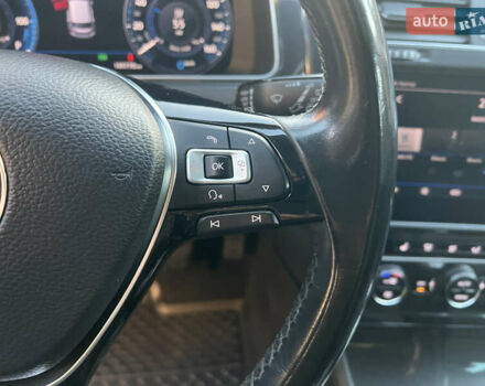 Серый Фольксваген e-Golf, объемом двигателя 0 л и пробегом 149 тыс. км за 12999 $, фото 17 на Automoto.ua