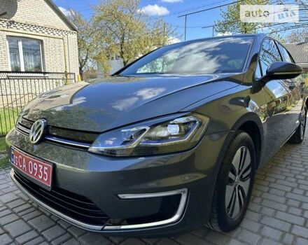 Серый Фольксваген e-Golf, объемом двигателя 0 л и пробегом 98 тыс. км за 14500 $, фото 23 на Automoto.ua