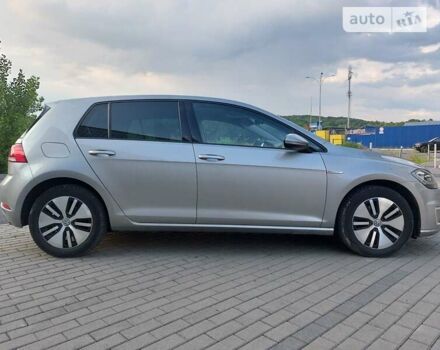 Серый Фольксваген e-Golf, объемом двигателя 0 л и пробегом 197 тыс. км за 15500 $, фото 20 на Automoto.ua