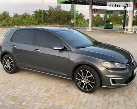 Серый Фольксваген e-Golf, объемом двигателя 0 л и пробегом 109 тыс. км за 14200 $, фото 16 на Automoto.ua