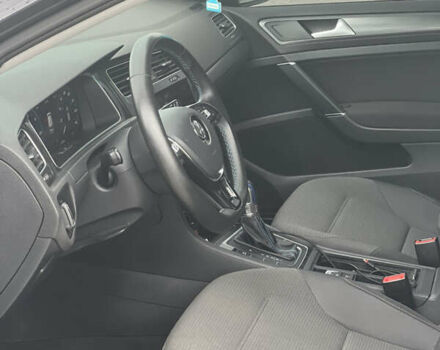 Серый Фольксваген e-Golf, объемом двигателя 0 л и пробегом 57 тыс. км за 14800 $, фото 4 на Automoto.ua