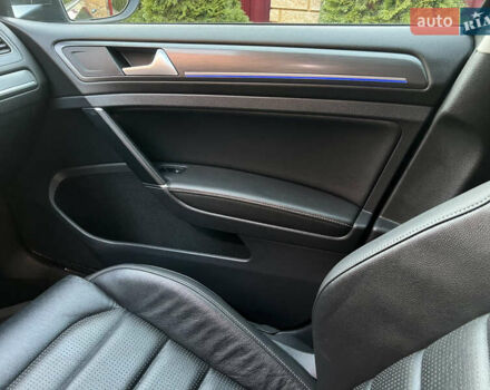 Серый Фольксваген e-Golf, объемом двигателя 0 л и пробегом 149 тыс. км за 12999 $, фото 91 на Automoto.ua