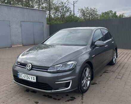 Серый Фольксваген e-Golf, объемом двигателя 0 л и пробегом 108 тыс. км за 17600 $, фото 2 на Automoto.ua