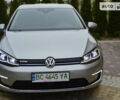 Серый Фольксваген e-Golf, объемом двигателя 0 л и пробегом 63 тыс. км за 15500 $, фото 91 на Automoto.ua