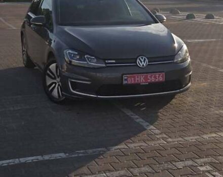 Серый Фольксваген e-Golf, объемом двигателя 0 л и пробегом 135 тыс. км за 12200 $, фото 3 на Automoto.ua