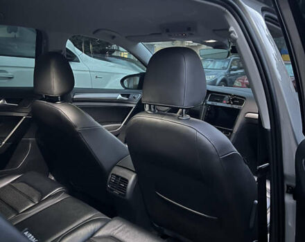 Серый Фольксваген e-Golf, объемом двигателя 0 л и пробегом 103 тыс. км за 15300 $, фото 17 на Automoto.ua