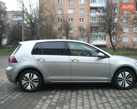 Серый Фольксваген e-Golf, объемом двигателя 0 л и пробегом 28 тыс. км за 12900 $, фото 5 на Automoto.ua