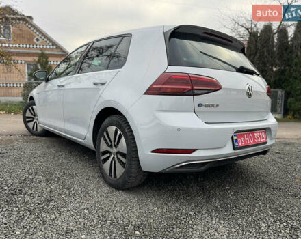 Серый Фольксваген e-Golf, объемом двигателя 0 л и пробегом 207 тыс. км за 11999 $, фото 3 на Automoto.ua