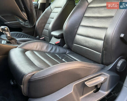 Серый Фольксваген e-Golf, объемом двигателя 0 л и пробегом 149 тыс. км за 12999 $, фото 22 на Automoto.ua