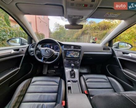 Серый Фольксваген e-Golf, объемом двигателя 0 л и пробегом 133 тыс. км за 12200 $, фото 48 на Automoto.ua