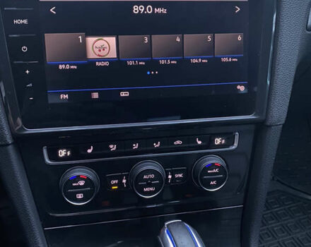 Серый Фольксваген e-Golf, объемом двигателя 0 л и пробегом 133 тыс. км за 12200 $, фото 15 на Automoto.ua