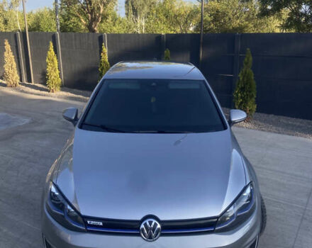 Серый Фольксваген e-Golf, объемом двигателя 0 л и пробегом 135 тыс. км за 14500 $, фото 3 на Automoto.ua