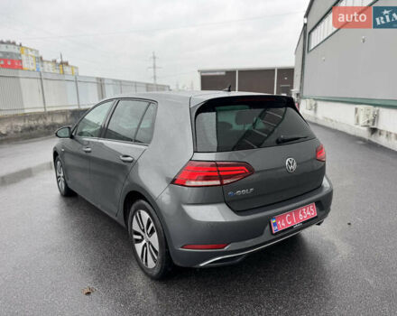 Серый Фольксваген e-Golf, объемом двигателя 0 л и пробегом 98 тыс. км за 12000 $, фото 6 на Automoto.ua