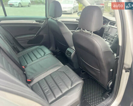 Серый Фольксваген e-Golf, объемом двигателя 0 л и пробегом 115 тыс. км за 9600 $, фото 15 на Automoto.ua