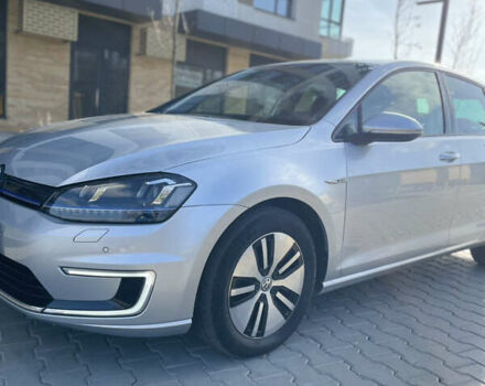 Серый Фольксваген e-Golf, объемом двигателя 0 л и пробегом 76 тыс. км за 9300 $, фото 24 на Automoto.ua