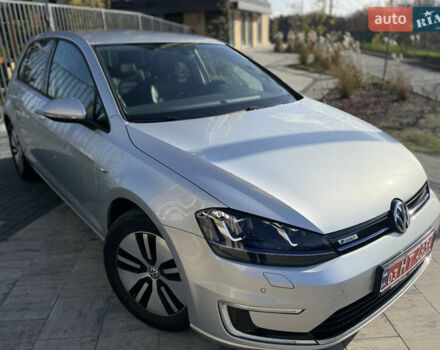 Серый Фольксваген e-Golf, объемом двигателя 0 л и пробегом 76 тыс. км за 9300 $, фото 4 на Automoto.ua