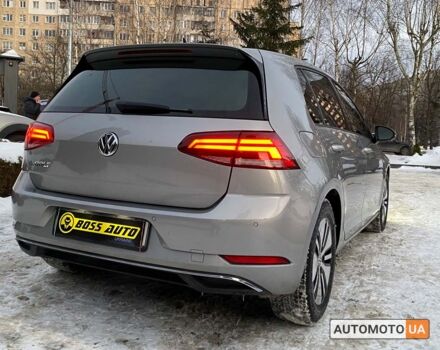 Сірий Фольксваген e-Golf, об'ємом двигуна 36 л та пробігом 159 тис. км за 12700 $, фото 5 на Automoto.ua