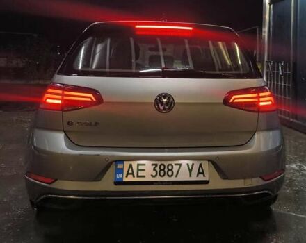 Серый Фольксваген e-Golf, объемом двигателя 0 л и пробегом 85 тыс. км за 14500 $, фото 6 на Automoto.ua