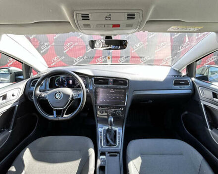 Серый Фольксваген e-Golf, объемом двигателя 0 л и пробегом 161 тыс. км за 13100 $, фото 34 на Automoto.ua