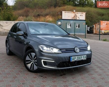 Серый Фольксваген e-Golf, объемом двигателя 0 л и пробегом 98 тыс. км за 14000 $, фото 1 на Automoto.ua