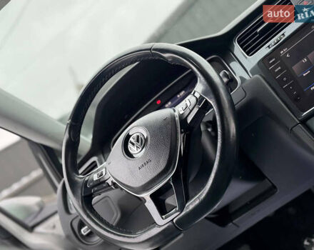 Серый Фольксваген e-Golf, объемом двигателя 0 л и пробегом 148 тыс. км за 12350 $, фото 62 на Automoto.ua